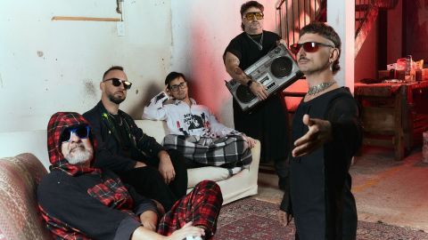 Adicta adelanta su próximo disco en vivo con “En Oro”
