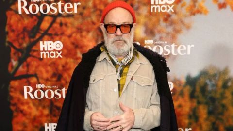 Michael Stipe compuso el tema principal de Rooster, la nueva serie de Steve Carell