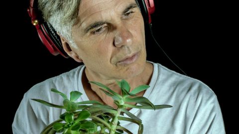Escuchá lo nuevo de Jorge Araujo: “El Impostor”