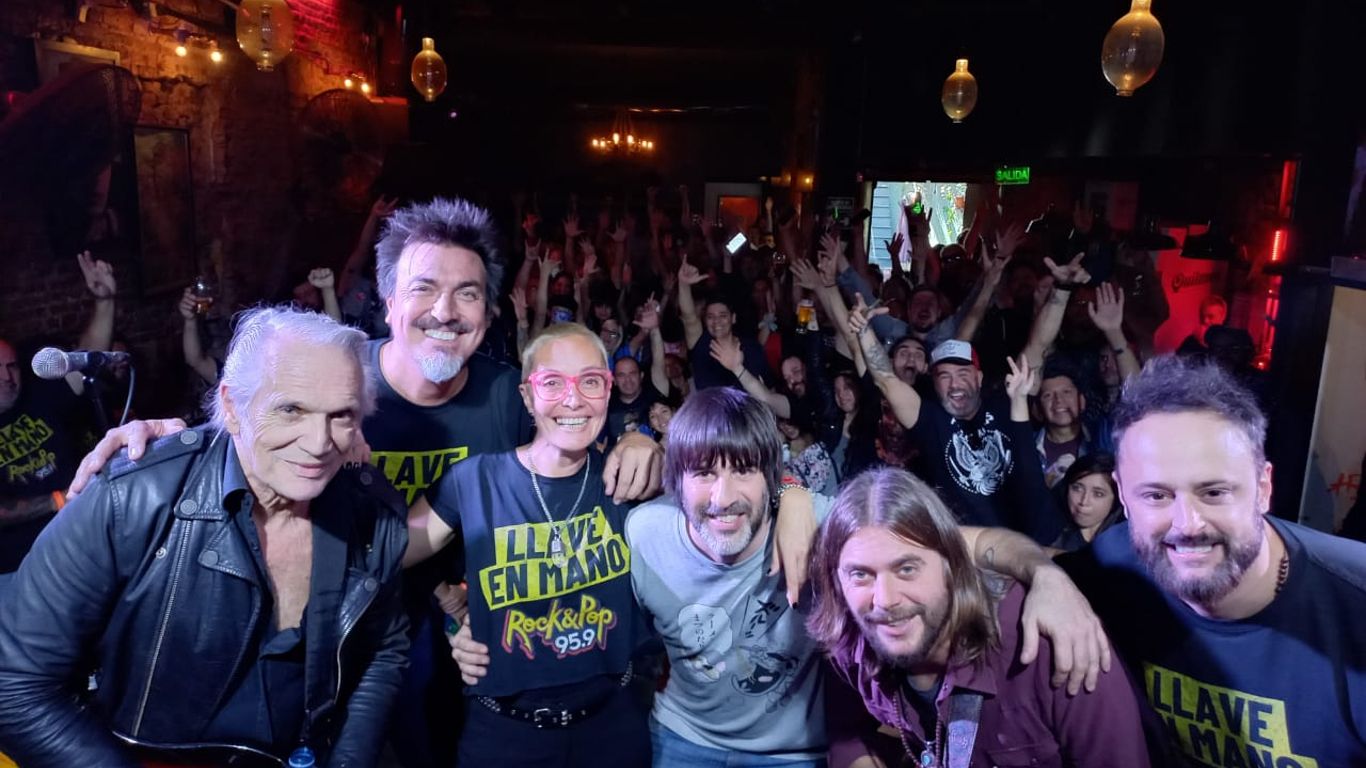 CUMBRE LLAVERA con Viticus en vivo