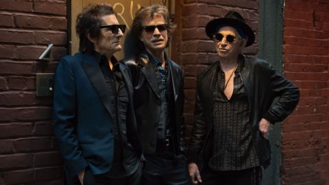 Los Rolling Stones insinúan su regreso bajo su antiguo nombre "The Cockroaches"