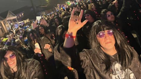Cientos de fanáticos se disfrazaron de Ozzy Osbourne en Mardi Gras